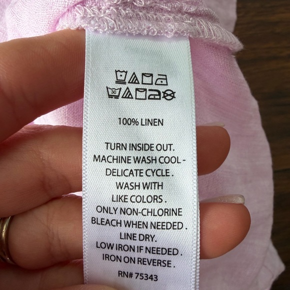 Martha Stewart linen top - Picture 3 of 3